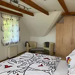 Apartamento Mit Pool Und Aussicht Kitzeck im Sausal