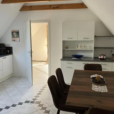 Mit Pool Und Aussicht Appartement