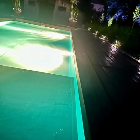 Mit Pool Und Aussicht Appartement