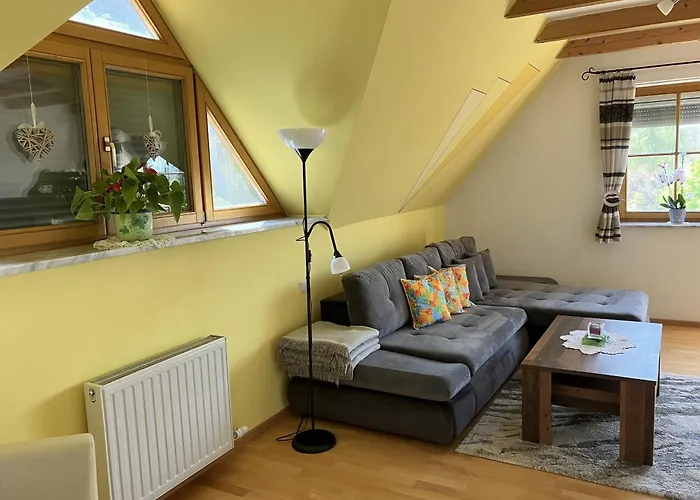 Apartment Mit Pool Und Aussicht Kitzeck im Sausal