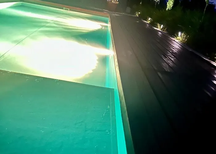 Mit Pool Und Aussicht Apartment